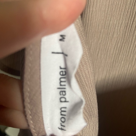 Short sleeved blouse with ruffle detail in back - Picture 4 of 5